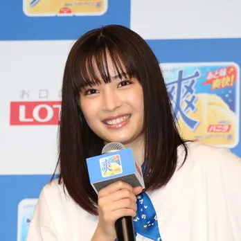 広瀬すず&比嘉愛未のバースデー2SHOTに「姉妹みたい!」と大反響