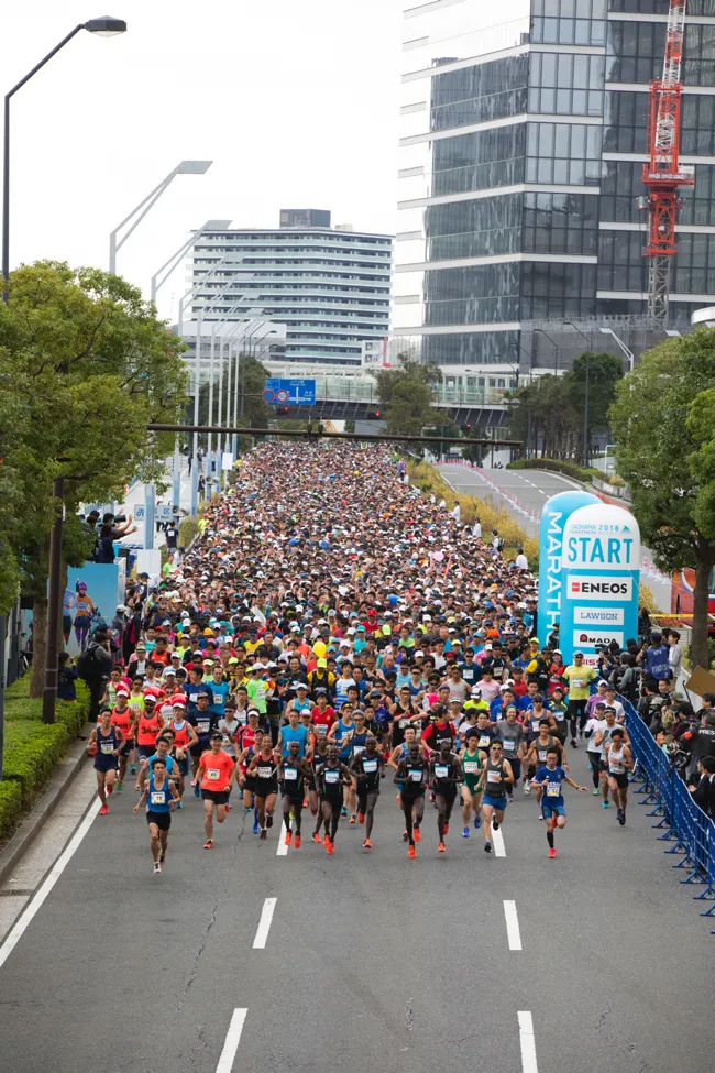 外国人枠を2018年の倍となる1000人に、2キロの車いす枠は20人から50人に拡大。計4種目で2万8000人のランナーが参加する