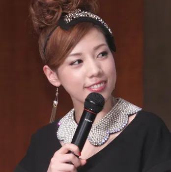 中尾明慶バースデー、妻・仲里依紗＆息子のサプライズ祝福に「めっちゃ素敵」と反響