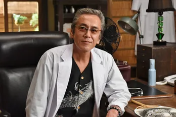 寺島進、異色の人情派ドクター最新作は「梅雨が明けちゃうくらいスカッとして元気が出るドラマ」