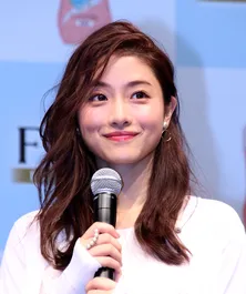 石原さとみ、EXITとコラボ漫才に「うれしい！」と顔を赤らめ大興奮