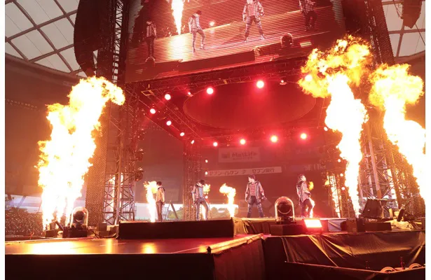 7月6日に開催された「アイドリッシュセブン 2nd LIVE『REUNION』」初日公演より、ZOOLのステージ