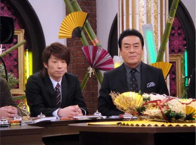 知られざる日本史エピソードを披露する田村淳、高橋英樹（写真左から）