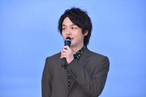 持ち込み企画をプレゼンした中村倫也