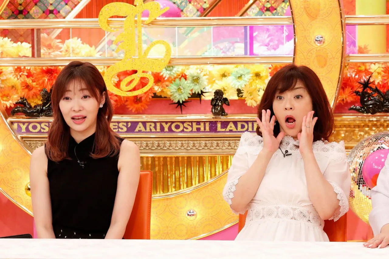 【写真を見る】口をあんぐりさせる指原莉乃、松本明子(写真左から)