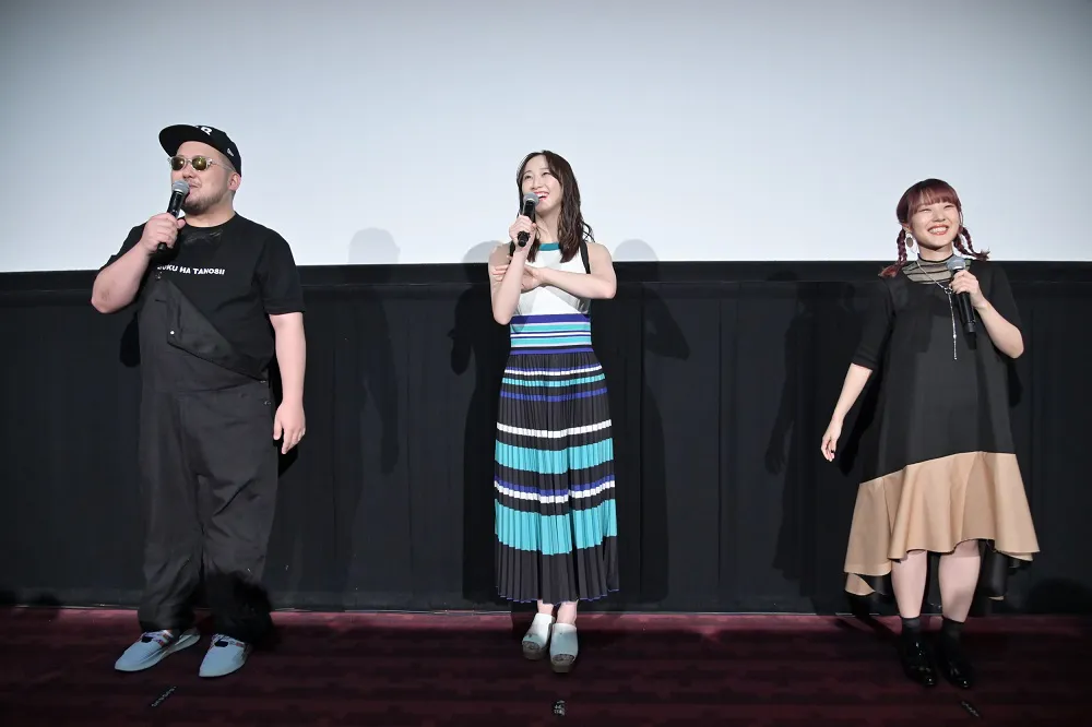 映画「今日も嫌がらせ弁当」のトークショーイベントに松井玲奈(写真中央)、フレンズのえみそん(同右)、ひろせひろせが登場