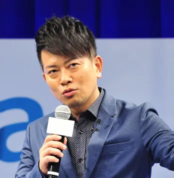 宮迫博之が田村亮と謝罪会見「全ての責任は僕にあります」引退については「今は考えられません」