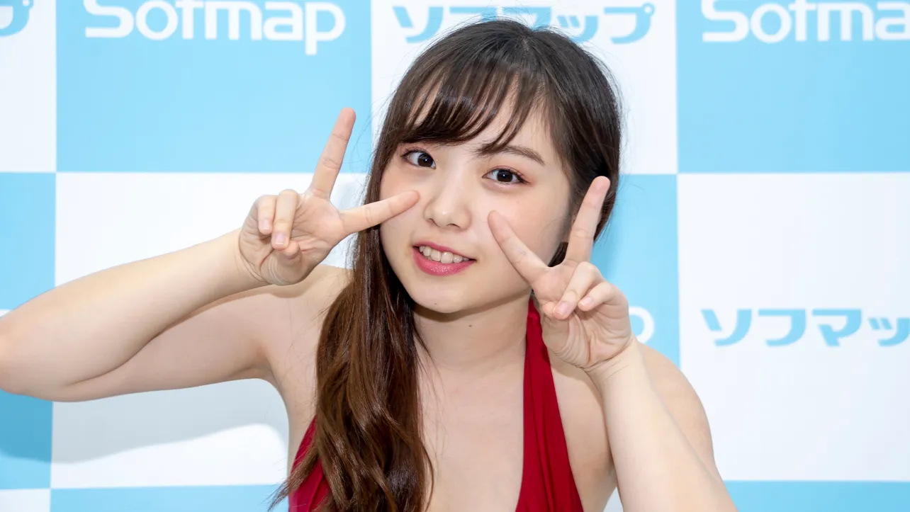 画像・写真 ピュア系童顔現役女子大生・白瀬真奈、グラビアデビュー【グラビア】(15/40) | WEBザテレビジョン