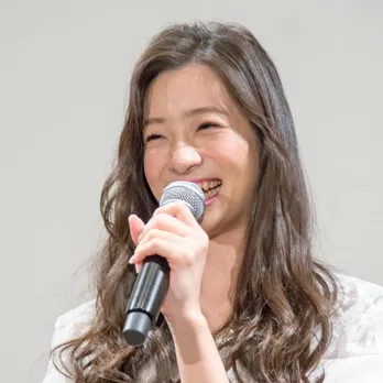 足立梨花、白洲迅との“ウエディングSHOT”公開にファン衝撃「結婚しちゃったの!?」