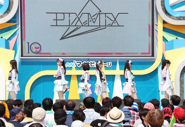 「TIF2019」1日目のDREAM STAGEに出演したPiXMiX