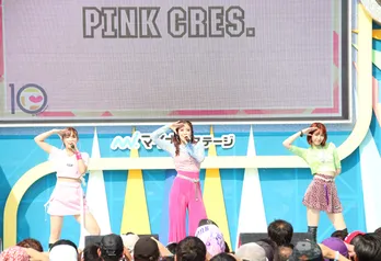 みやびちゃん率いるPINK CRES.、初の「TIF」で“敬礼率100%”?<TIF2019>