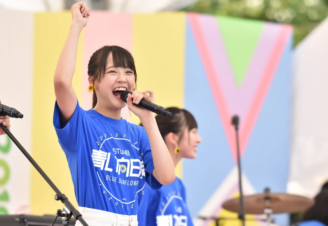 【写真を見る】見事なキーボードを披露したSTU48・福田朱里