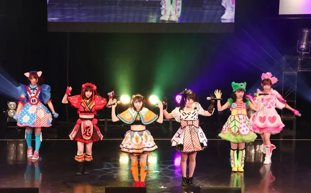 「TIF2019」のHOT STAGEに出演したFES☆TIVE