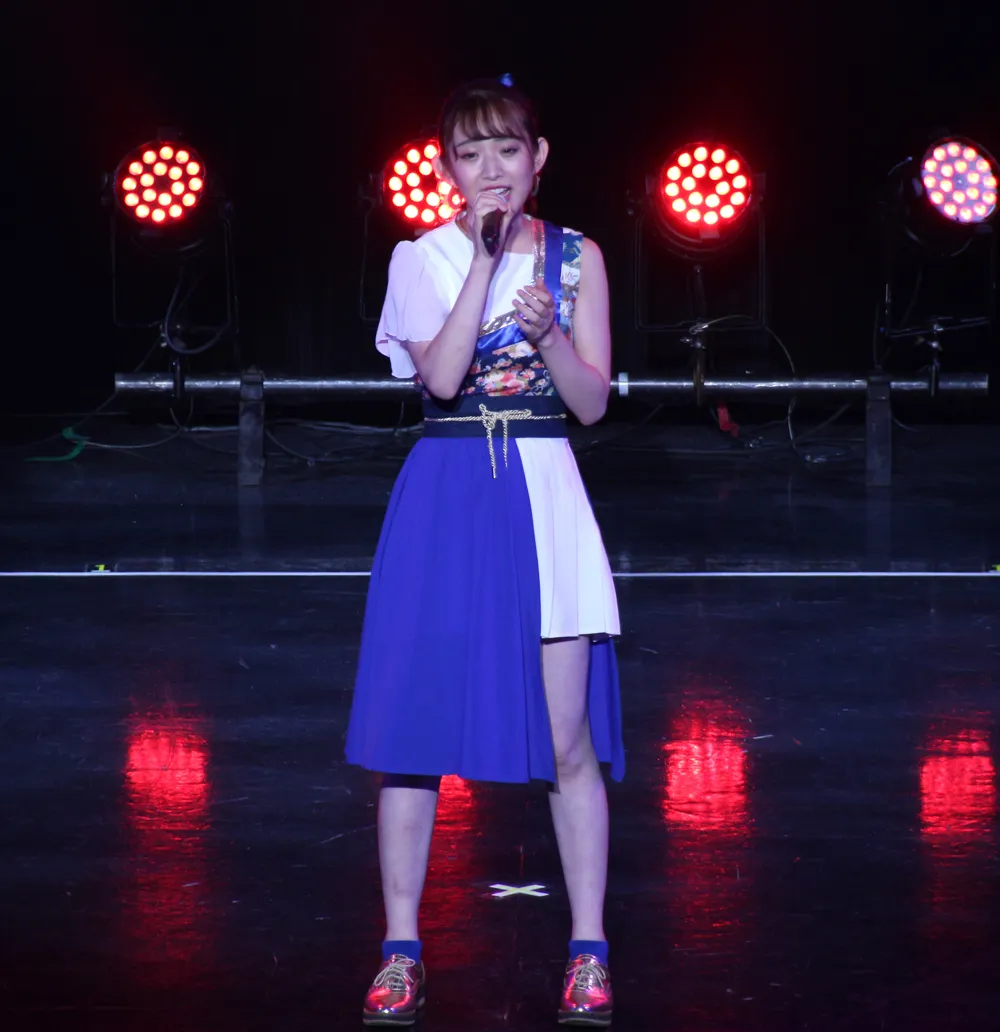 「アイドルカラオケバトル2019」DAY2優勝の涼賀あかり(フルーレット)は「魂のルフラン」を熱唱した