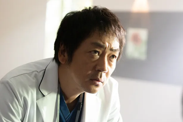 「サイン―法医学者 柚木貴志の事件―」の第4話ではさまざまな真相が明らかになる