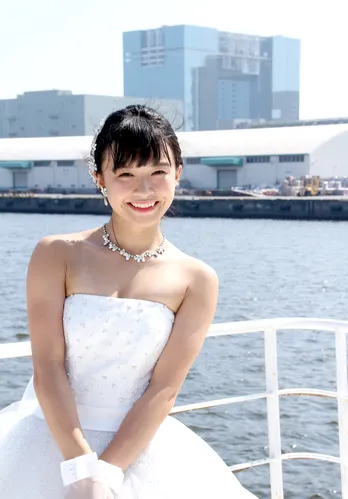全力少女R・百川晴香、デビュー10周年でウエディングドレス姿を披露「今後もたくさんの人を幸せに」