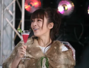 相葉雅紀が天才バーテンダーを熱演!! 「僕とお酒の関係は良い関係です！」