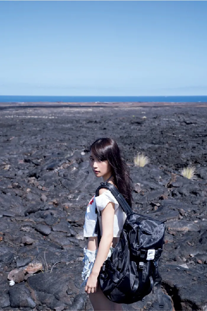 浅川梨奈の3rd写真集は、思い出の地でもあるハワイで撮影