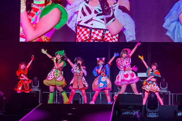 FES☆TIVEが、「@JAM EXPO 2019」1日目のストロベリーステージ(メインステージ)に出演した