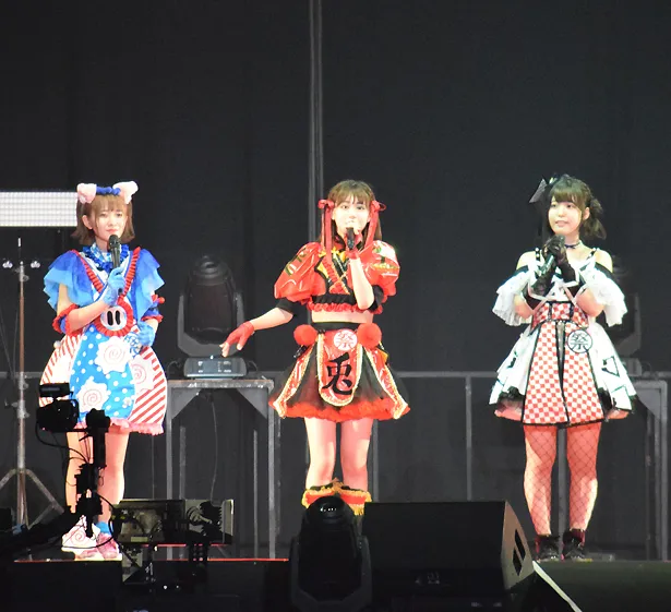 「@JAM EXPO 2019」1日目のストロベリーステージ(メインステージ)に登場したFES☆TIVE