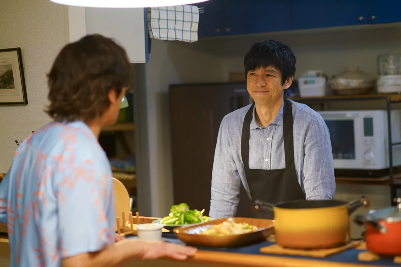 【写真を見る】料理上手な弁護士・史朗を演じ、「ハマリ役」と絶賛された