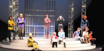 劇団スタジオライフがSFの金字塔「11人いる！」を舞台化！