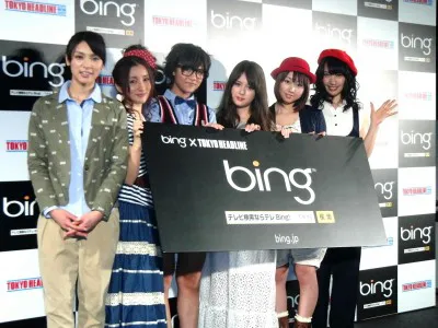 「Bing」イベントに登場したAKB48の秋元才加、梅田彩佳、宮澤佐江、奥真奈美、小林香菜、増田有華の6人