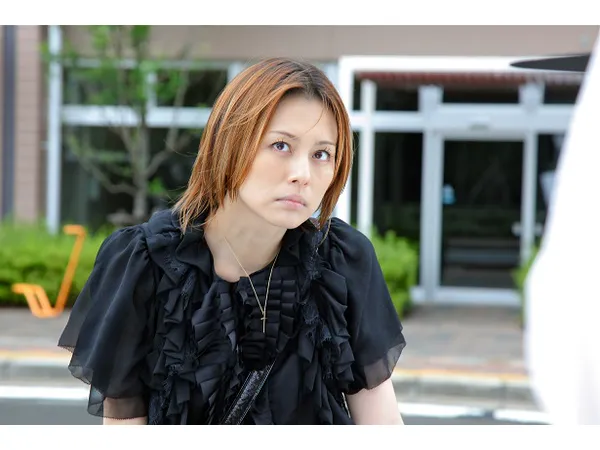 米倉涼子演じる ナサケの女 が帰ってくる 速水もこみちくんとのラブシーンは恥ずかしかった 笑 1 2 芸能ニュースならザテレビジョン