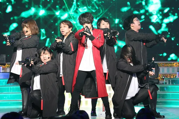 絢寧とSBK48は欅坂46「ガラスを割れ！」を披露
