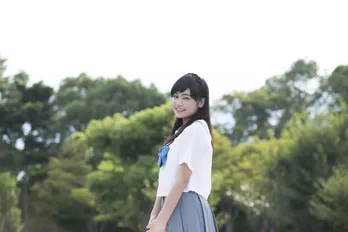 吉柳咲良の制服姿&満面の笑みがキュート!「初恋ロスタイム」場面写真公開