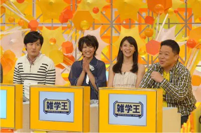 番組に出演する劇団ひとり、AKB48・宮澤佐江、秋元才加、伊集院光（写真左から）