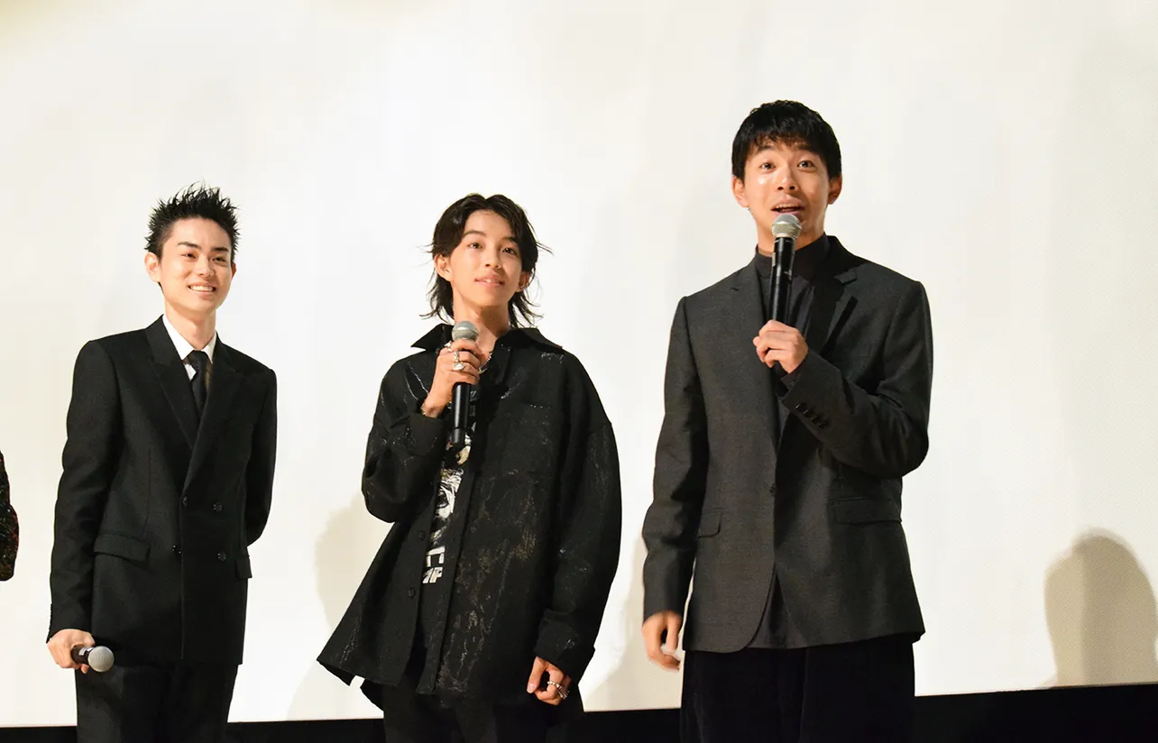 映画「タロウのバカ」に出演する菅田将暉、YOSHI、仲野太賀(写真左から)