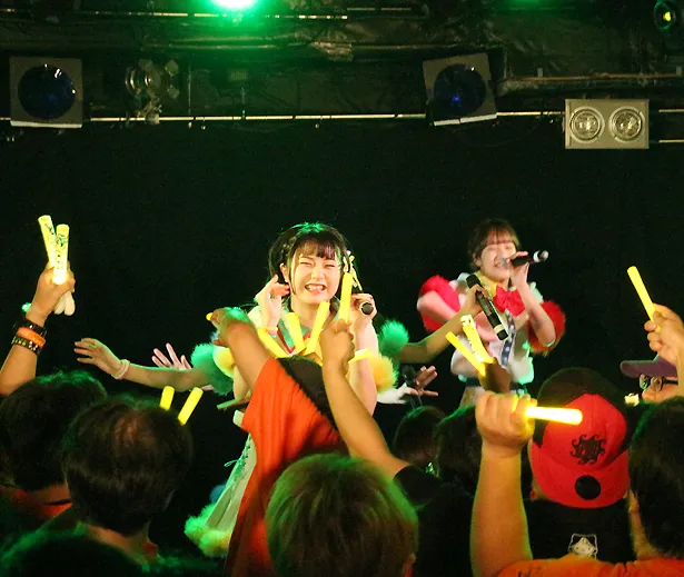 卒業ライブ後、かこちゃん(菅谷夏子)は「すごく楽しくて、えへへ(笑)」と笑顔を見せた