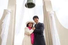 ＜刑事ゼロ＞時矢(沢村一樹)がひざまずいて指輪を差し出す