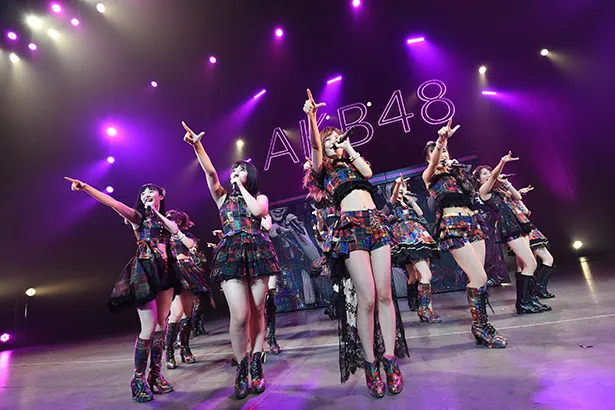 東京・江戸川区総合文化センターで「AKB48全国ツアー2019～楽しいばかりがAKB！～」昼公演にチームKが登場