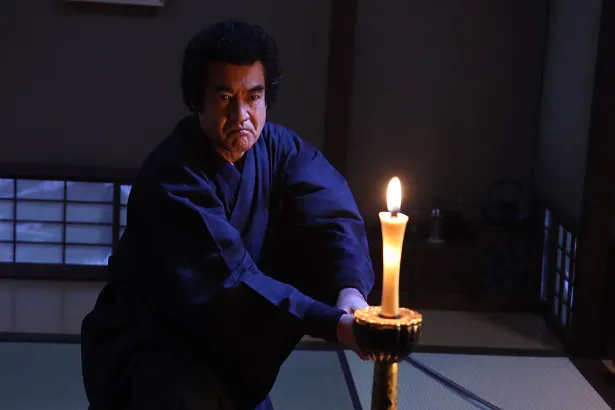 ドラマ「ルパンの娘」で和馬(瀬戸康史)の祖父・和一を演じている藤岡弘、