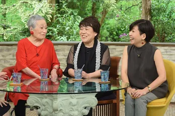 中村メイコ、娘2人とテレビ出演!娘たちの暴露に思わず照れ笑い