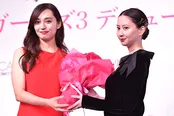 鈴木佳奈、河北麻友子