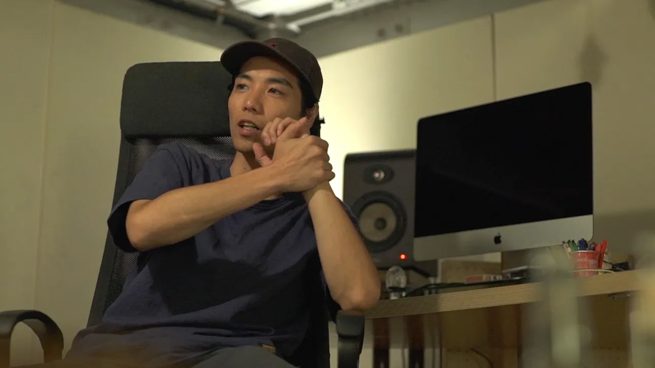 数多くの楽曲が生まれたスタジオでは、Ryohuが楽曲制作の裏話も？