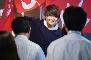 佐野勇斗に女の霊が絡みつく！“ほん怖”恐怖の先行SHOTにファン「怖かっこいい!!」