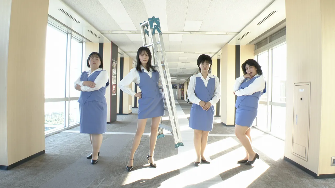 「ヘイセイドラマシリーズ」に久間田琳加(左から2番目)が登場！