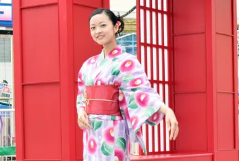 “ミス美しい20代”川瀬莉子、浴衣姿で“お化け”と盆踊り「新鮮ですね。(お化けは)案外優しいです(笑)」
