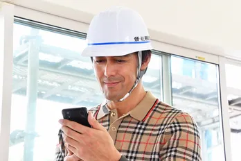 ＜まだ結婚できない男＞桑野(阿部寛)、婚活アプリに夢中！ヨガインストラクターに心奪われ…!!