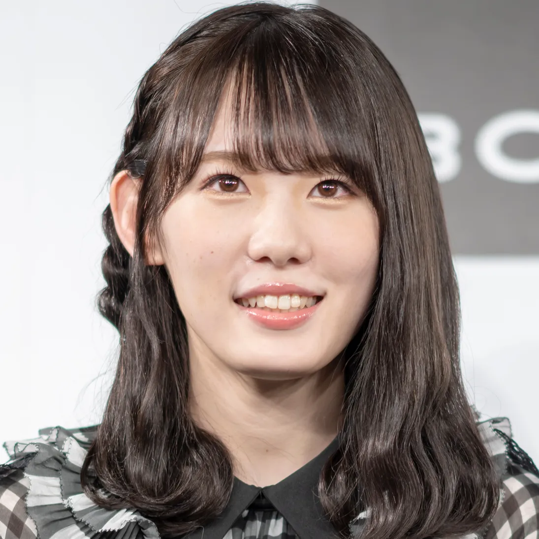 欅坂46小池美波の黒髪ヘアに絶賛の声「三つ編み最強」 | WEBザテレビジョン