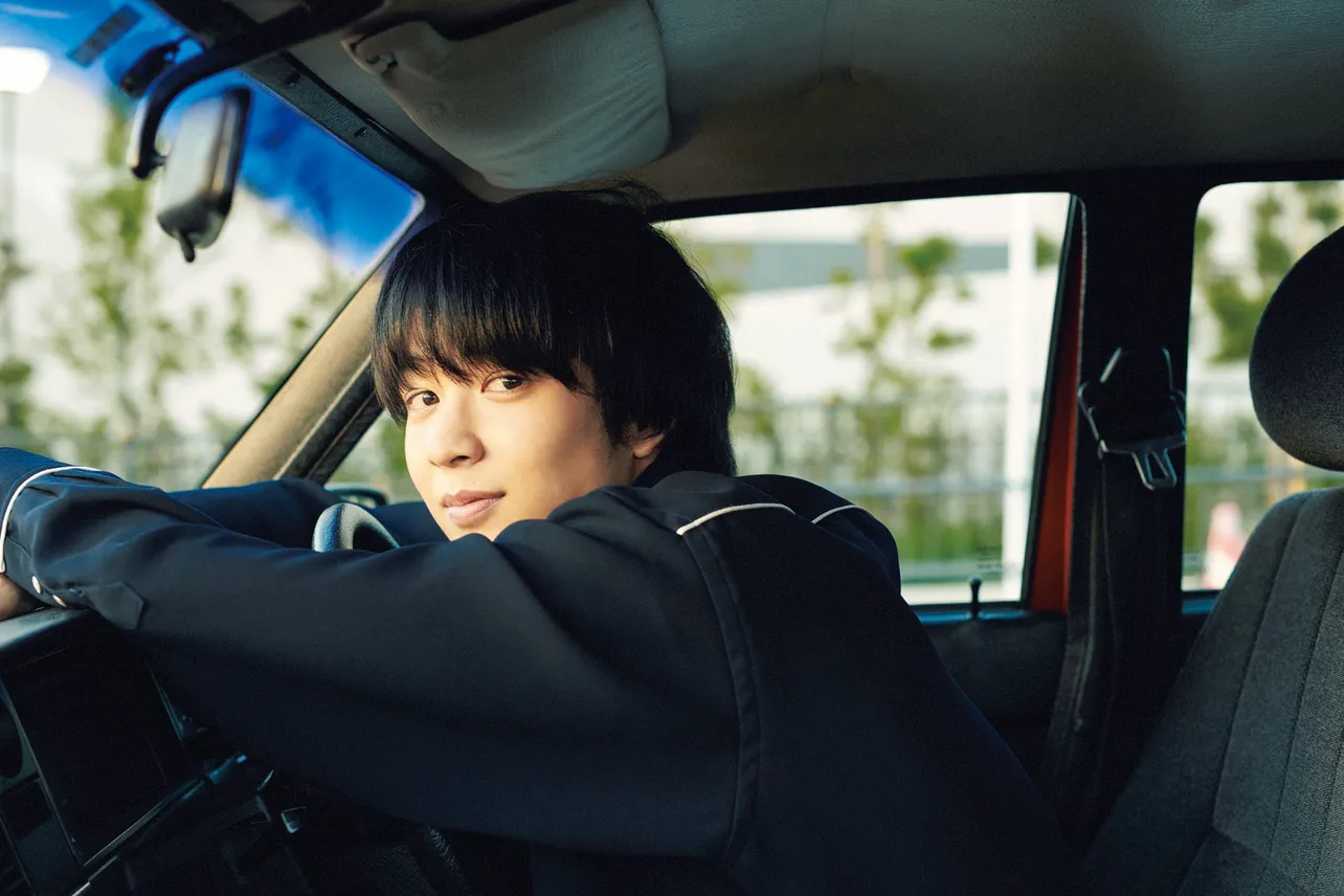 【写真を見る】鈴木仁がお気に入りに挙げたドライブSHOT！　“助手席なう”が味わえる…!!