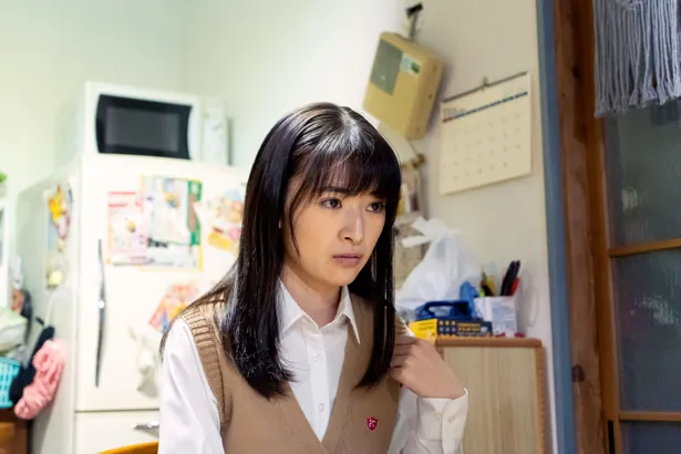優希美青は、アトムの妹で今どきの女子高校生・ウラン役