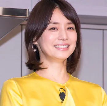 <石田ゆり子>奇跡の50歳に広瀬アリスもファンも歓喜「やっぱり可愛い」