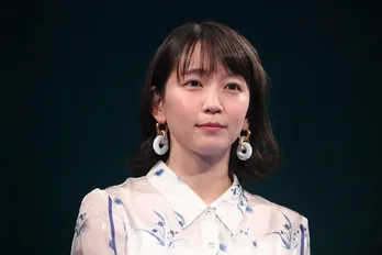 吉岡里帆の“まいうー顔”にファンメロメロ「その生ハムになりたい」「すっぴんかな?」