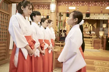 血塗られたブラと巫女たちの男女トラブル…「劇団スフィア」第4話あらすじ&場面カット解禁!