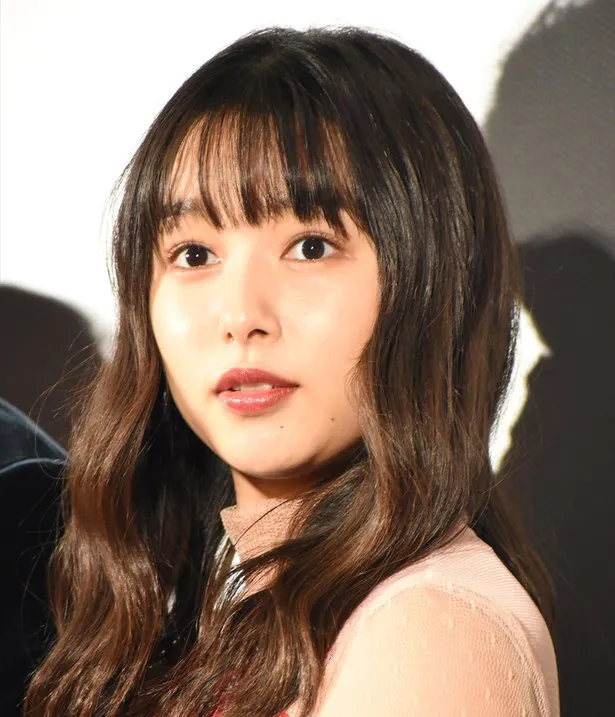 桜井日奈子、反則すぎ…"セーラー服"姿に「クラスの ...